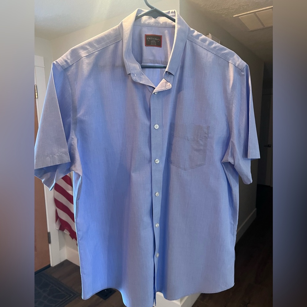 Untuckit short sleeve shirt-Large